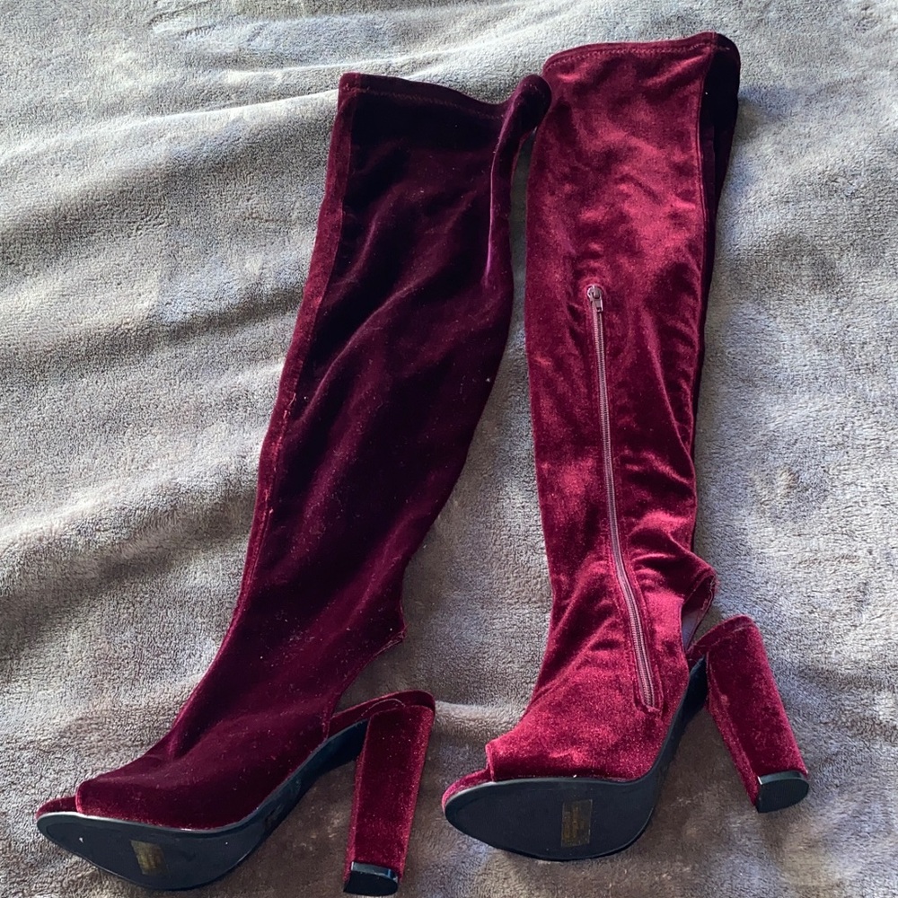 SALE 💗Elegant Velvet Over-the-Knee Boots